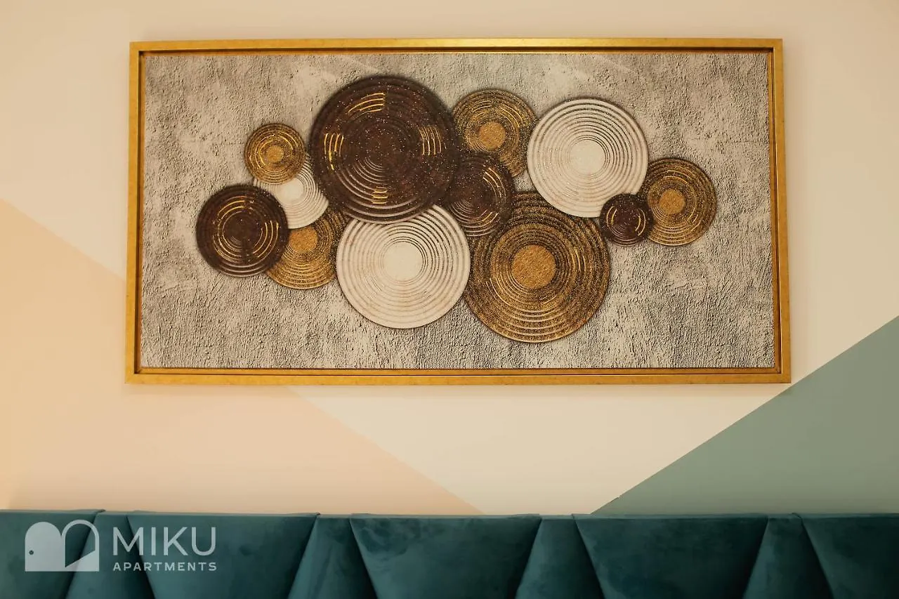 Miku Apartment ティラナ