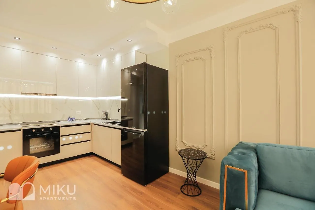 Miku Apartment ティラナ アルバニア