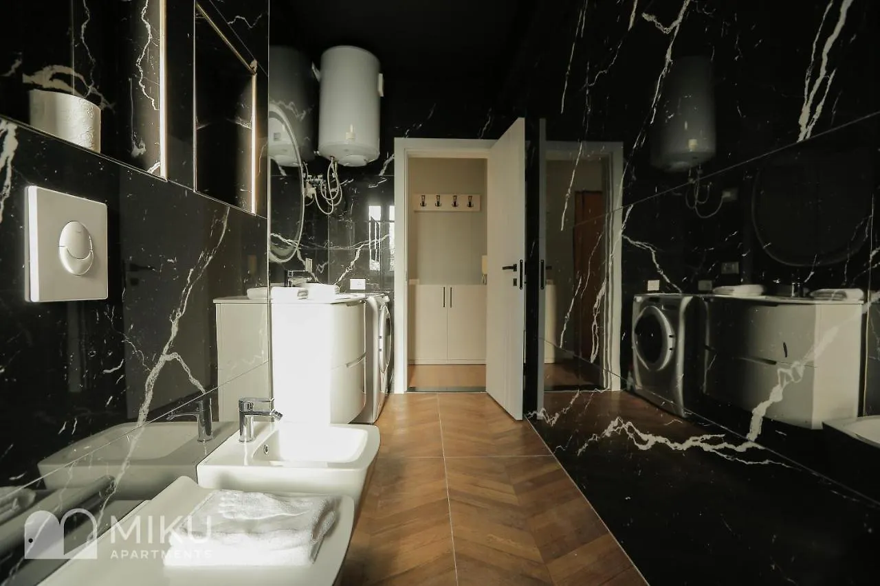 Miku Apartment Tirana 0*,