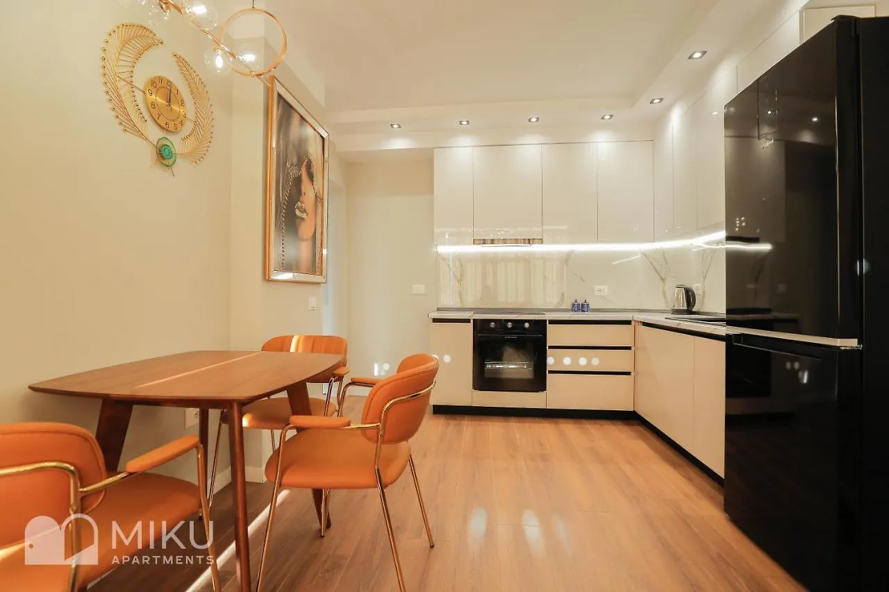 Miku Apartment Tirana 0*,